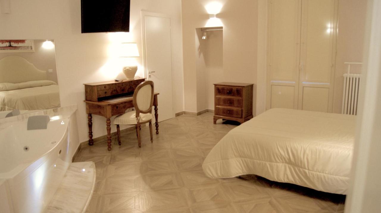 La Maison Barbin Tarente Extérieur photo